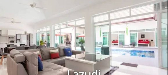 6 bedrooms Villa in Pattaya, Thailand No. 17512 2