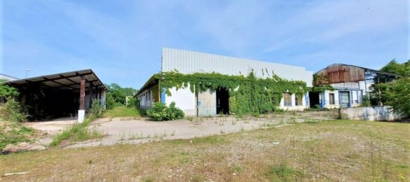 5050m² Warehouse in Romentino, Italy No. 372488 8