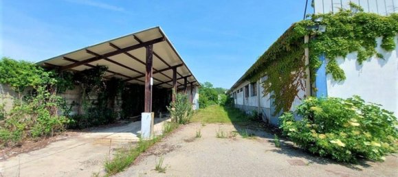 5050m² Warehouse in Romentino, Italy No. 372488 11