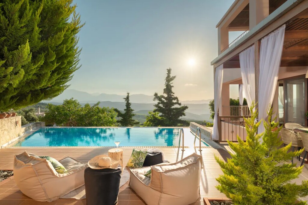 4 rooms Villa for sale in Heraklion, Crete, Greece № 3103