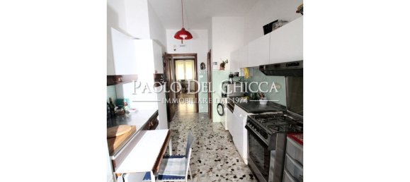 5 bedrooms Apartment in Livorno, Italy No. 321263 9