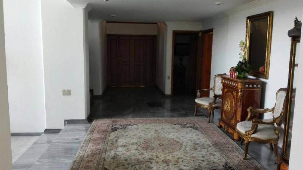 4 bedrooms House in Bogota, Colombia No. 13881