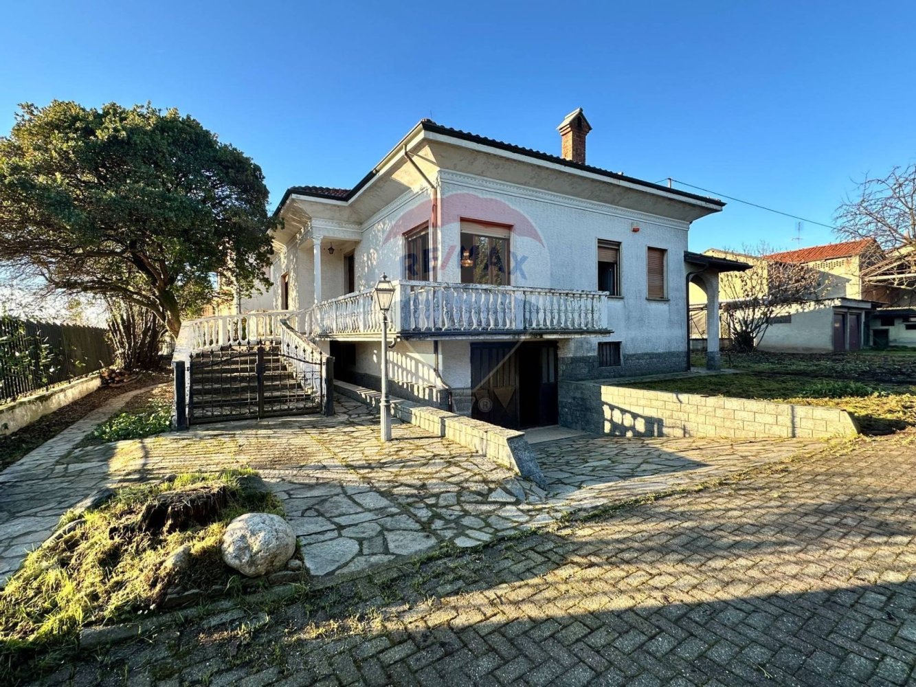 Villa de 3 dormitorios en Alice Castello, Italy No. 178820