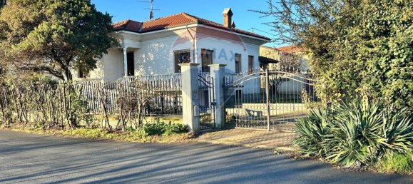 Villa de 3 dormitorios en Alice Castello, Italy No. 178820 4