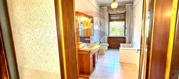 Villa de 3 dormitorios en Alice Castello, Italy No. 178820 34