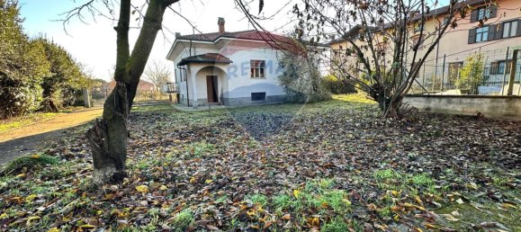 Villa de 3 dormitorios en Alice Castello, Italy No. 178820 13