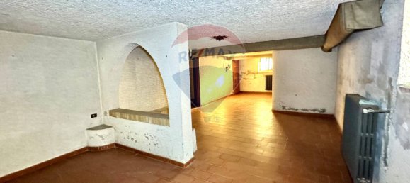 Villa de 3 dormitorios en Alice Castello, Italy No. 178820 2