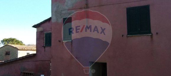 5 bedrooms House in Pomarance, Italy No. 151902 24