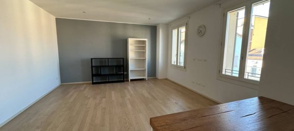 Apartamento de 3 dormitorios en Mirandola, Italy No. 314592 4