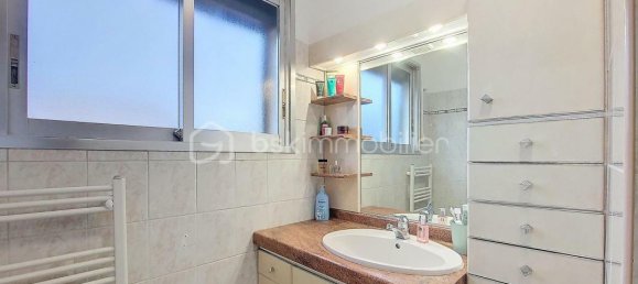 2 Schlafzimmer Wohnung in La Seyne-sur-Mer, France, Nr. 348508 5