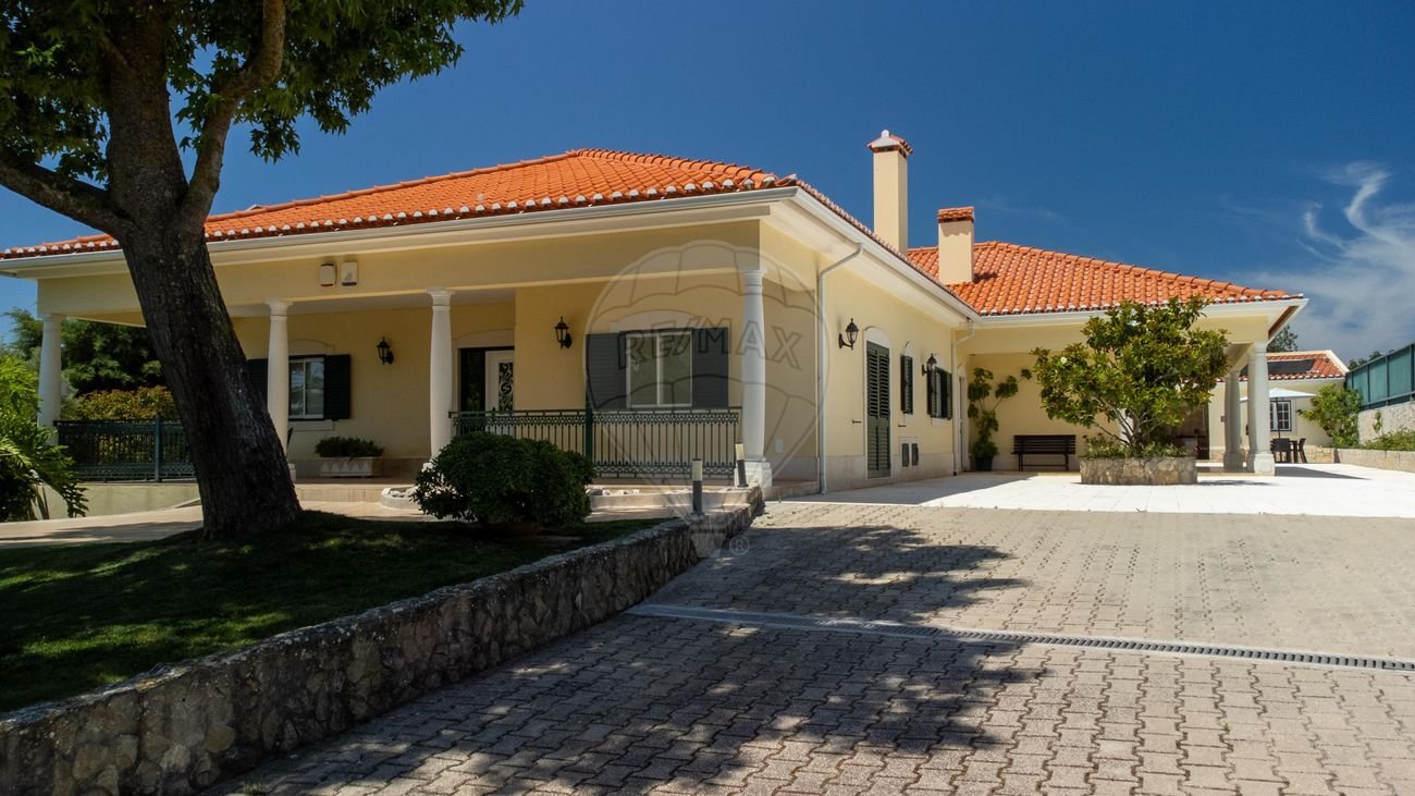 5 bedrooms House in Aveiras de Cima, Portugal No. 140650