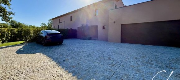 7 rooms Villa in Bagnols-en-Foret, France No. 322639 3