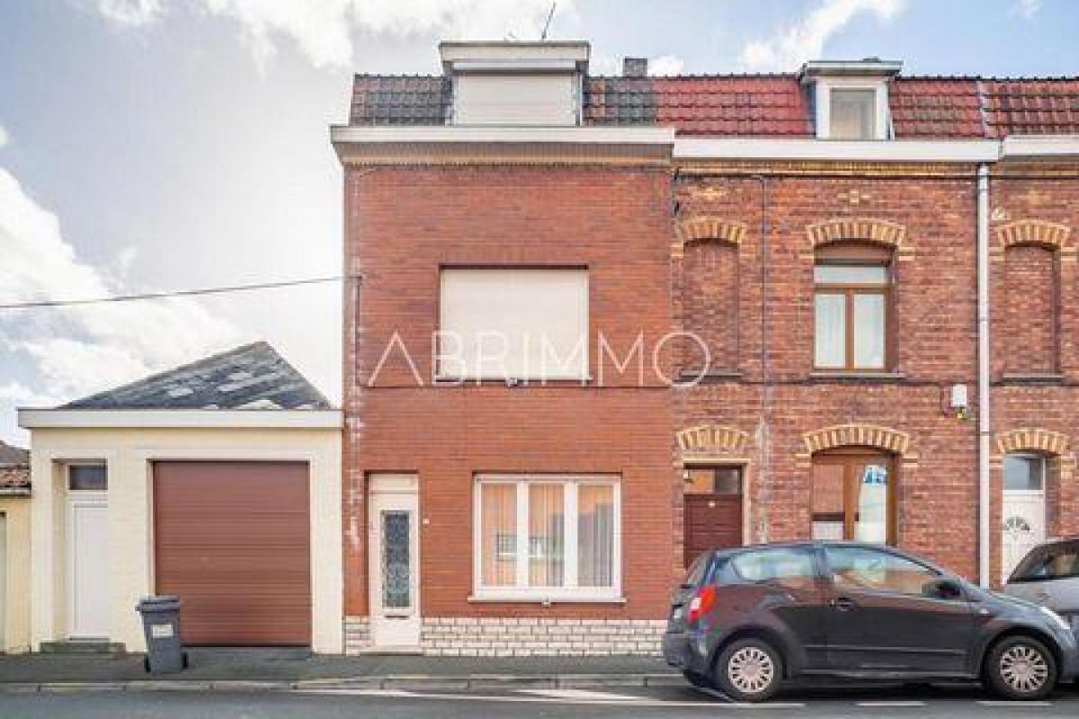 Casa de 4 dormitorios en Halluin, France No. 29766