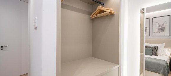 3 bedrooms Apartment in Madrid, Spain No. 27707 18