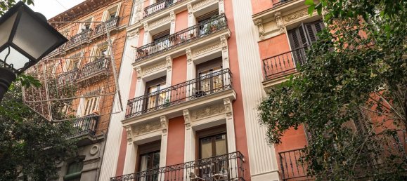 3 bedrooms Apartment in Madrid, Spain No. 27707 26