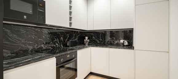 3 bedrooms Apartment in Madrid, Spain No. 27707 3