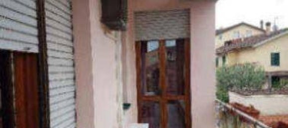 5 bedrooms Apartment in Fucecchio, Italy No. 377503 2