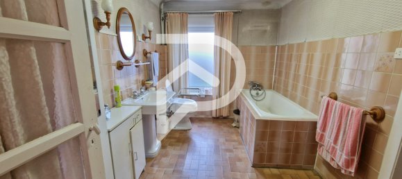 2 bedrooms House in Mont-Saint-Martin, France No. 57133 2