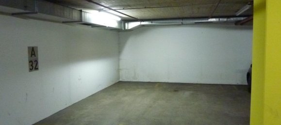 Parkplatz in Nuremberg, Germany, Nr. 328424 3