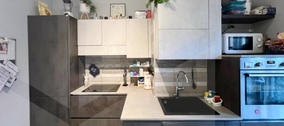 Квартира с 2 комнатами в Сесто Сан Джованни, Италия № 29304 4