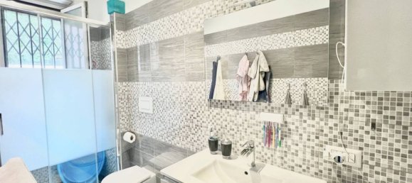 Квартира с 2 комнатами в Сесто Сан Джованни, Италия № 29304 16