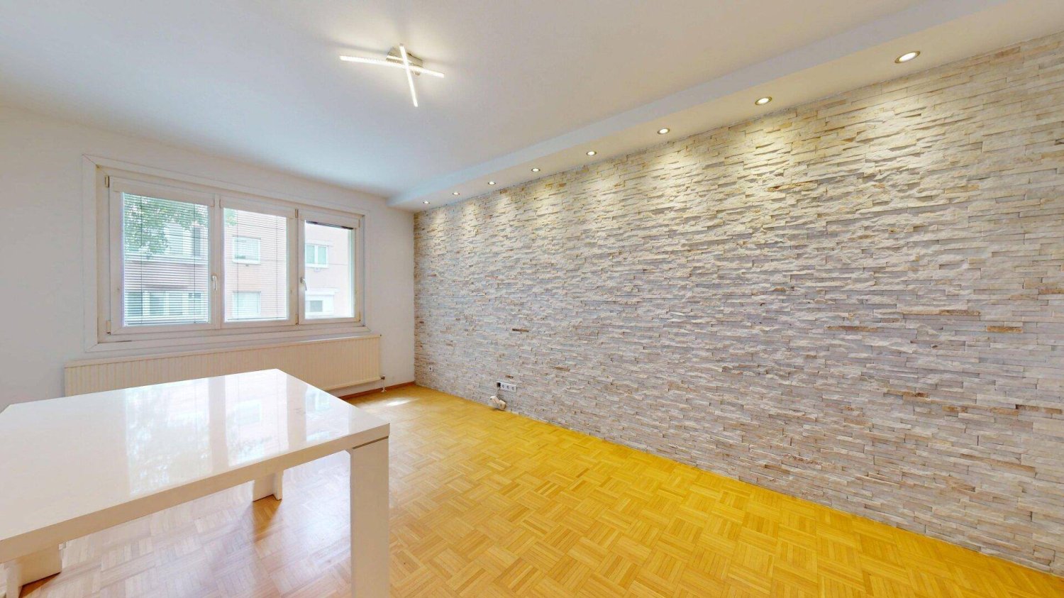 Apartamento de 2 habitaciónes en Favoriten, Austria No. 174617