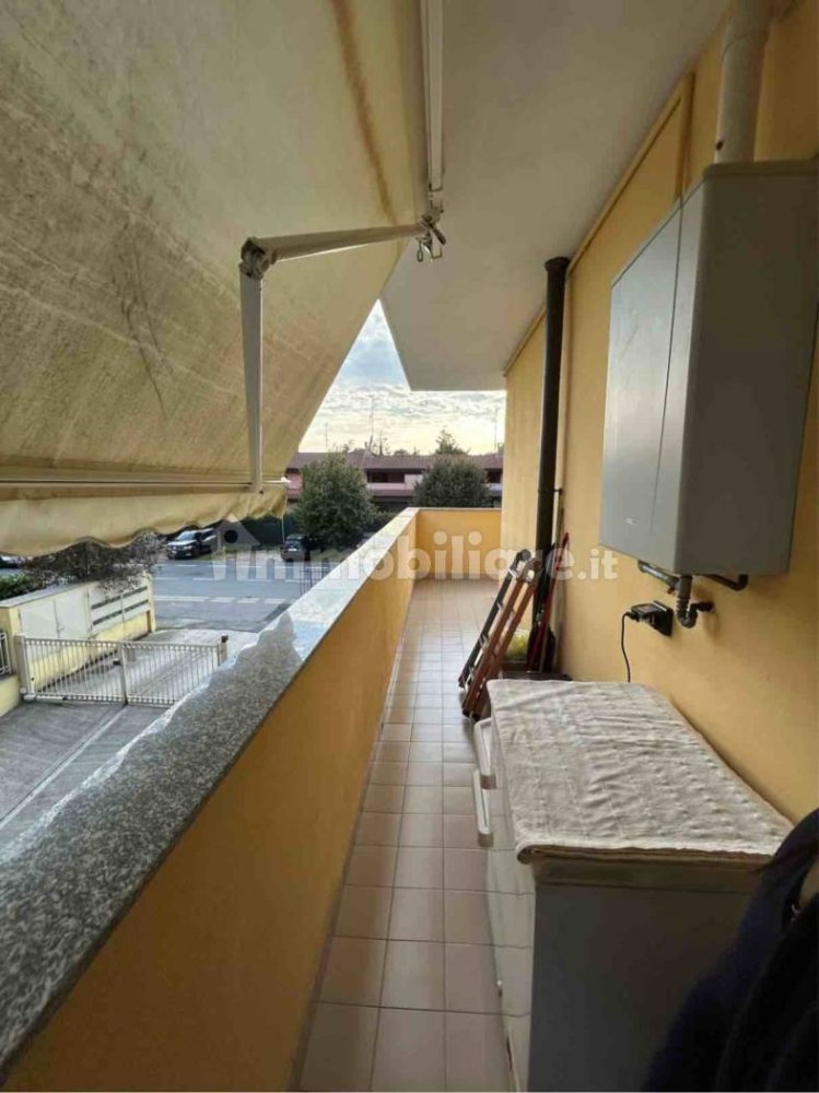 2 bedrooms Apartment in Motta Visconti, Italy No. 401007
