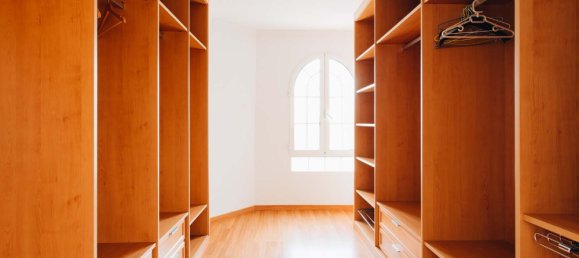 Villa de 4 dormitorios en L'Eliana, Spain No. 22220 9