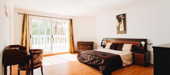 Villa de 4 dormitorios en L'Eliana, Spain No. 22220 8