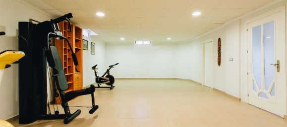 Villa de 4 dormitorios en L'Eliana, Spain No. 22220 18