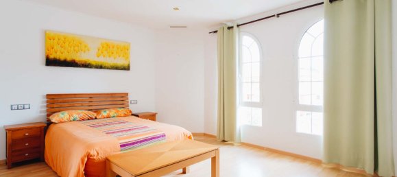 Villa de 4 dormitorios en L'Eliana, Spain No. 22220 13