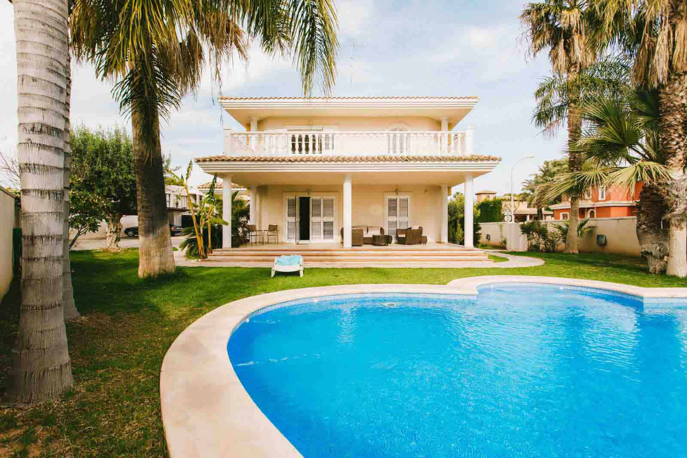 Villa de 4 dormitorios en L'Eliana, Spain No. 22220