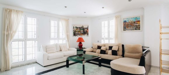 Villa de 4 dormitorios en L'Eliana, Spain No. 22220 4