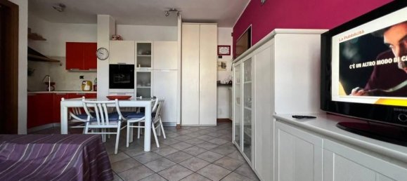 Apartamento de 2 divisões em Sesto Calende, Italy N.º 139446 2