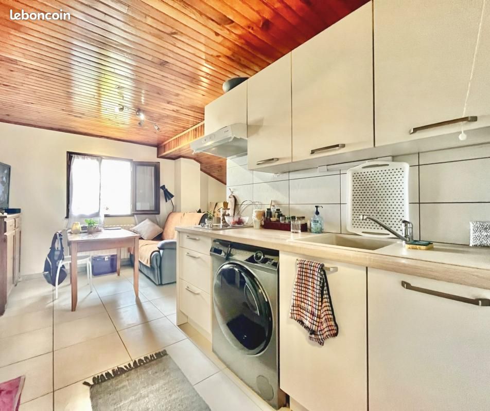 Apartamento de 1 dormitorio en Haute-Savoie, France No. 290553