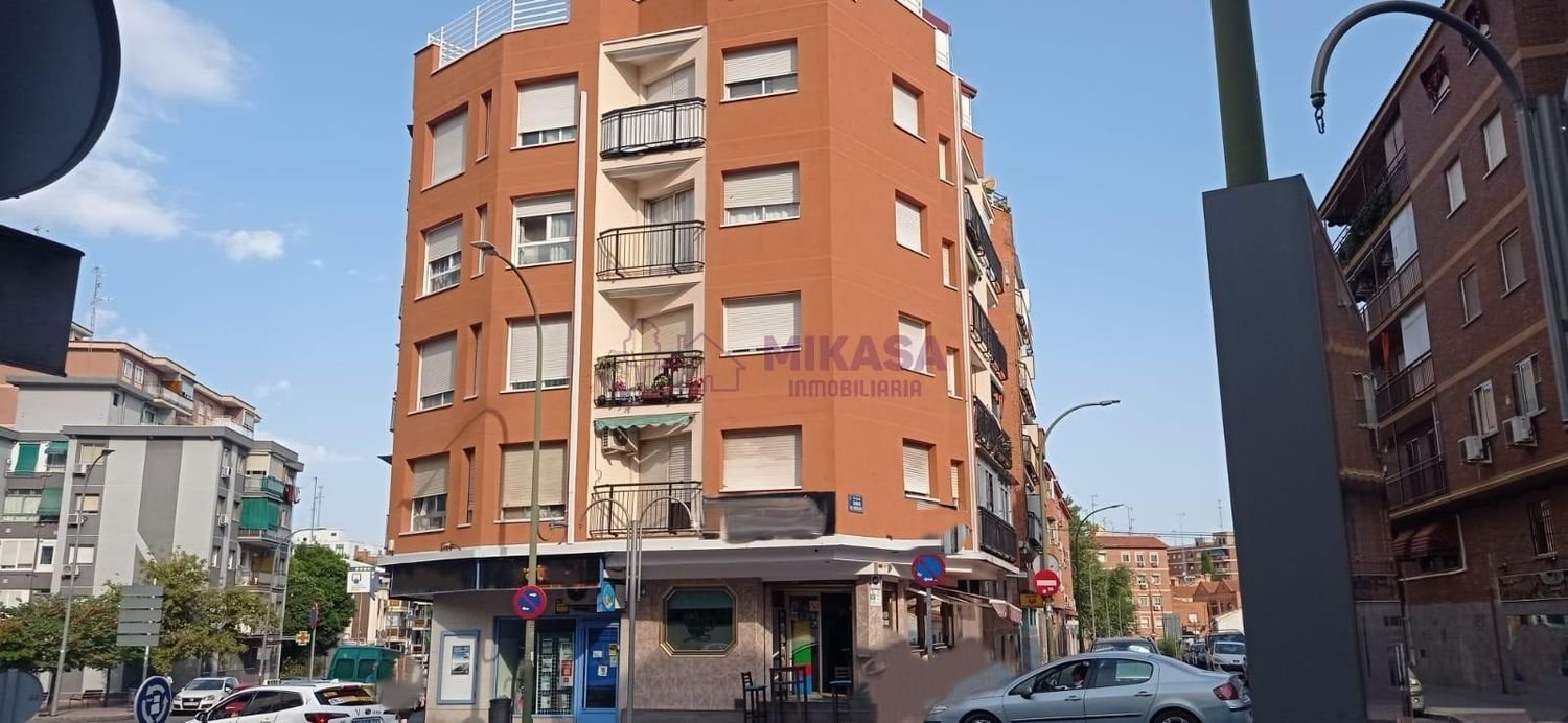 3 bedrooms Apartment in Mostoles, Spain No. 169905