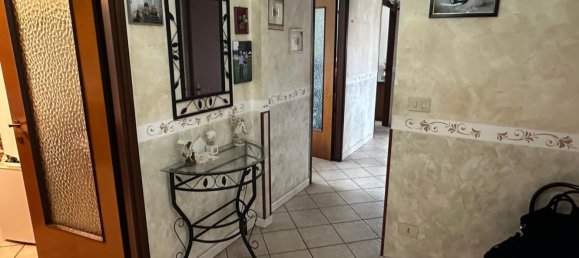 5-Zimmer Wohnung in Carmagnola, Italy, Nr. 228115 10