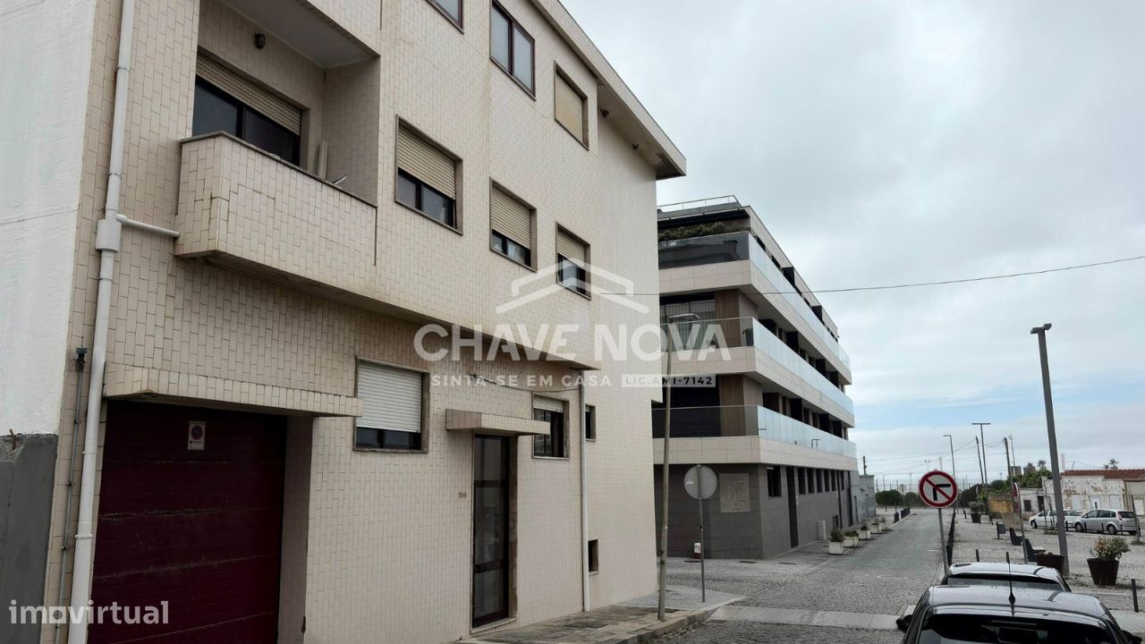 4 bedrooms Duplex in Espinho, Portugal No. 337762