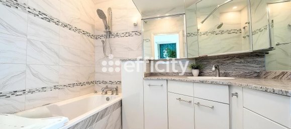 Квартира с 3 спальнями в Вилёрбан, Франция № 287565 4