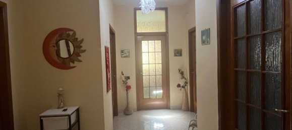 6 rooms House in Castel Volturno, Italy No. 170799 10