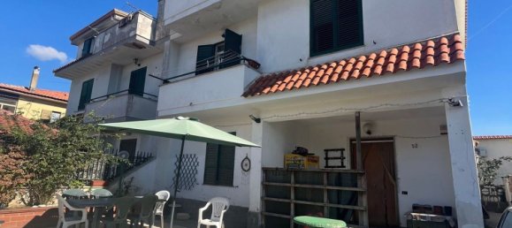 6 rooms House in Castel Volturno, Italy No. 170799 4