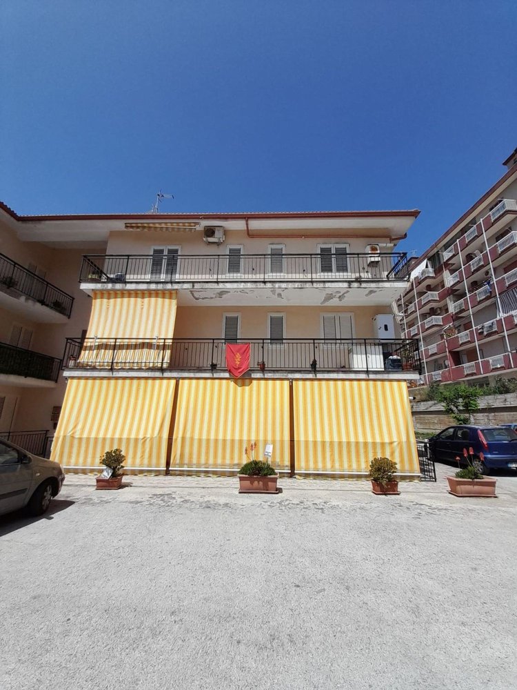 4 غرف نوم شقة في Palazzolo Acreide, Italy رقم 150429