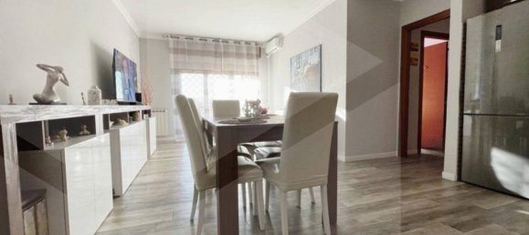 4 rooms Apartment in Rome, Italy No. 23127 2