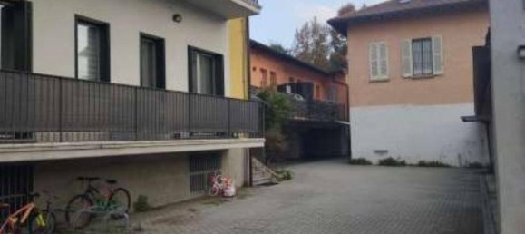 2 bedrooms Apartment in Varese, Italy No. 283538 2