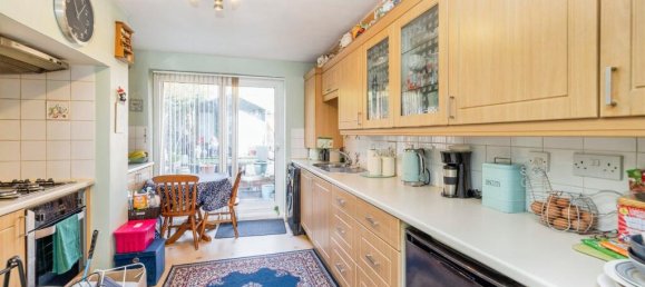 2 bedrooms Maisonette in Bushey, United Kingdom No. 6230 13