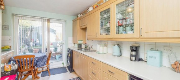 2 bedrooms Maisonette in Bushey, United Kingdom No. 6230 3