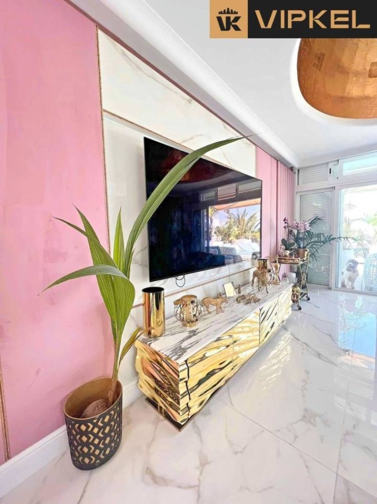 Villa de 4 dormitorios en Adeje, Spain No. 126325