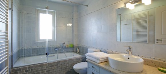 5 bedrooms Villa in Argolis, Greece No. 6711 10