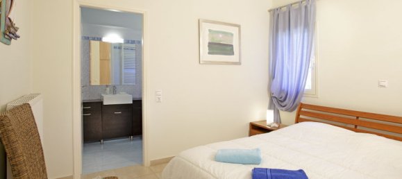 5 bedrooms Villa in Argolis, Greece No. 6711 9