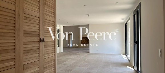 4 bedrooms Villa in Saint-Remy-de-Provence, France No. 303892 15